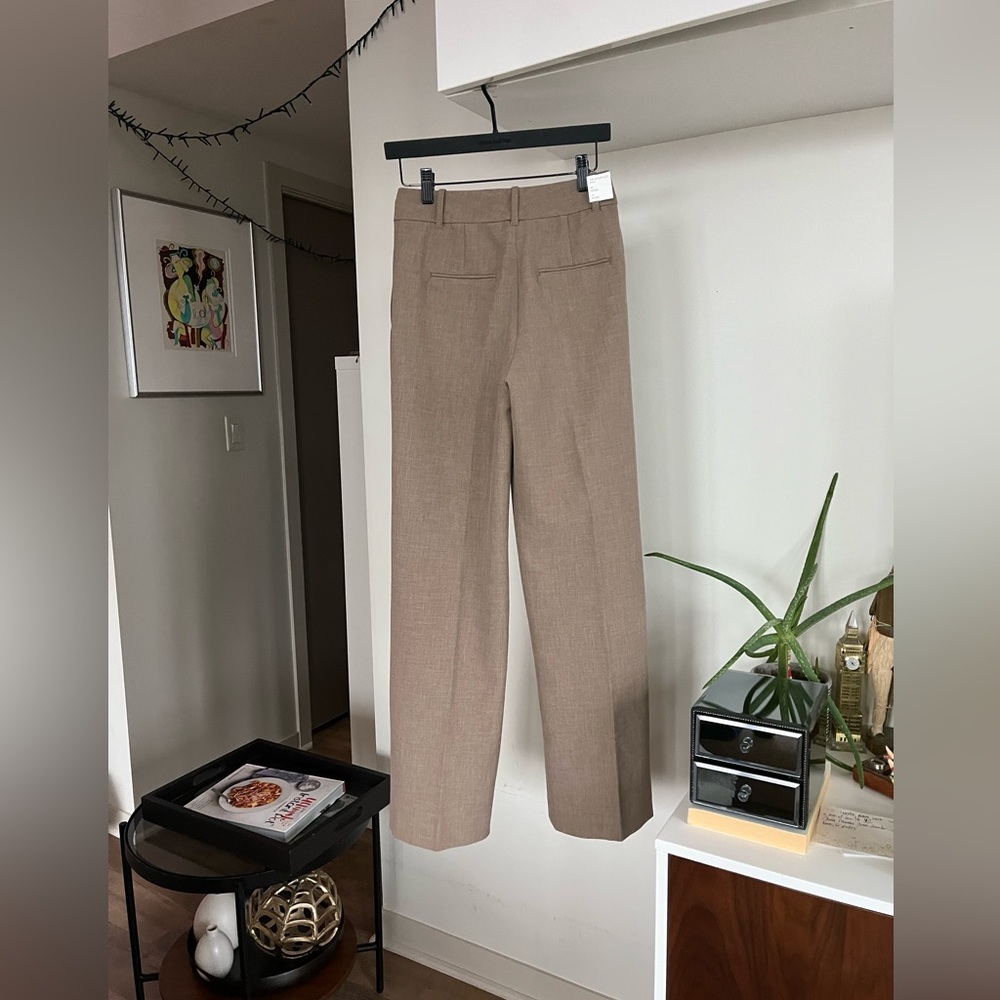Aritzia The Effortless Pant™ - (Re)ssential Elegant Tan Wide Leg Trousers Sz 0 - Picture 11 of 17
